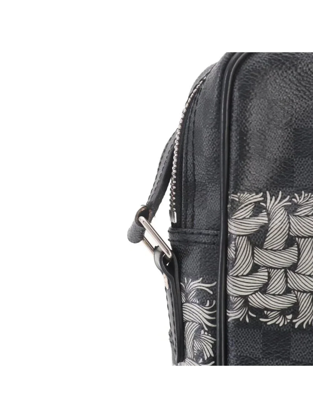 Louis Vuitton Damier Graphite Christopher Nemes Amazon Shoulder Bag